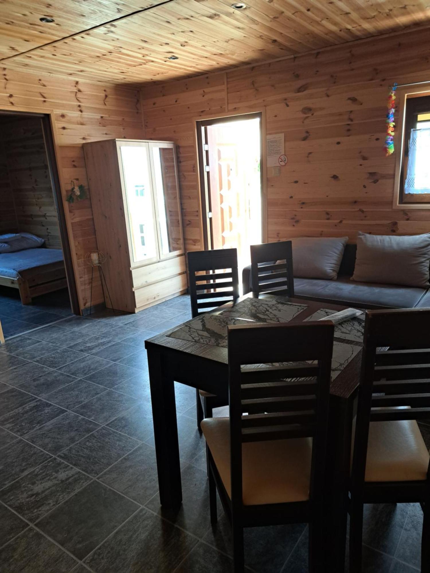 Domki Teo Pietrowe I Parterowe Rewal Dış mekan fotoğraf